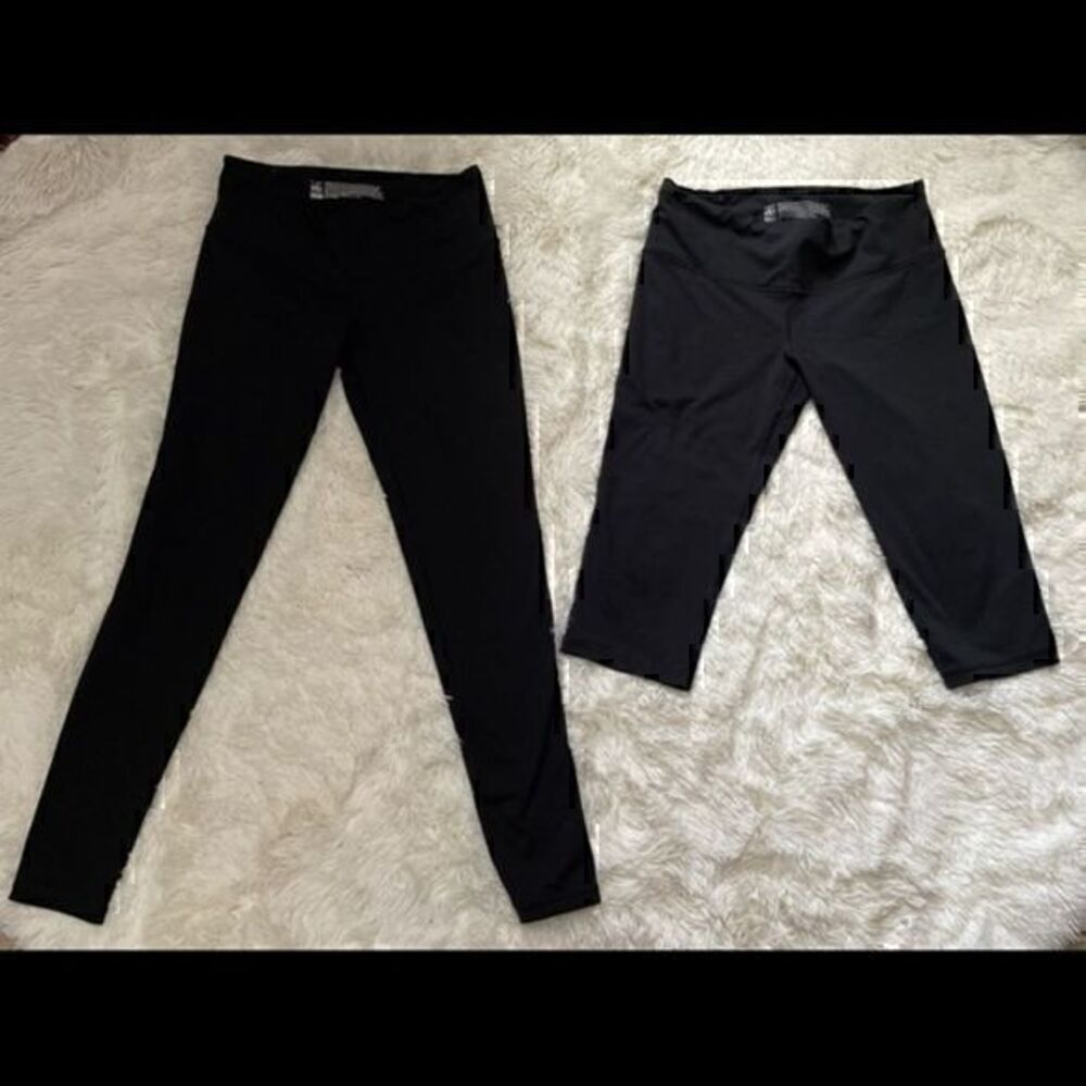 2 piece Victoria Secret x Sport black leggings/ capri size small and medium